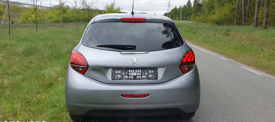 Peugeot 208 cena 36600 przebieg: 86900, rok produkcji 2019 z Strzyżów małe 742